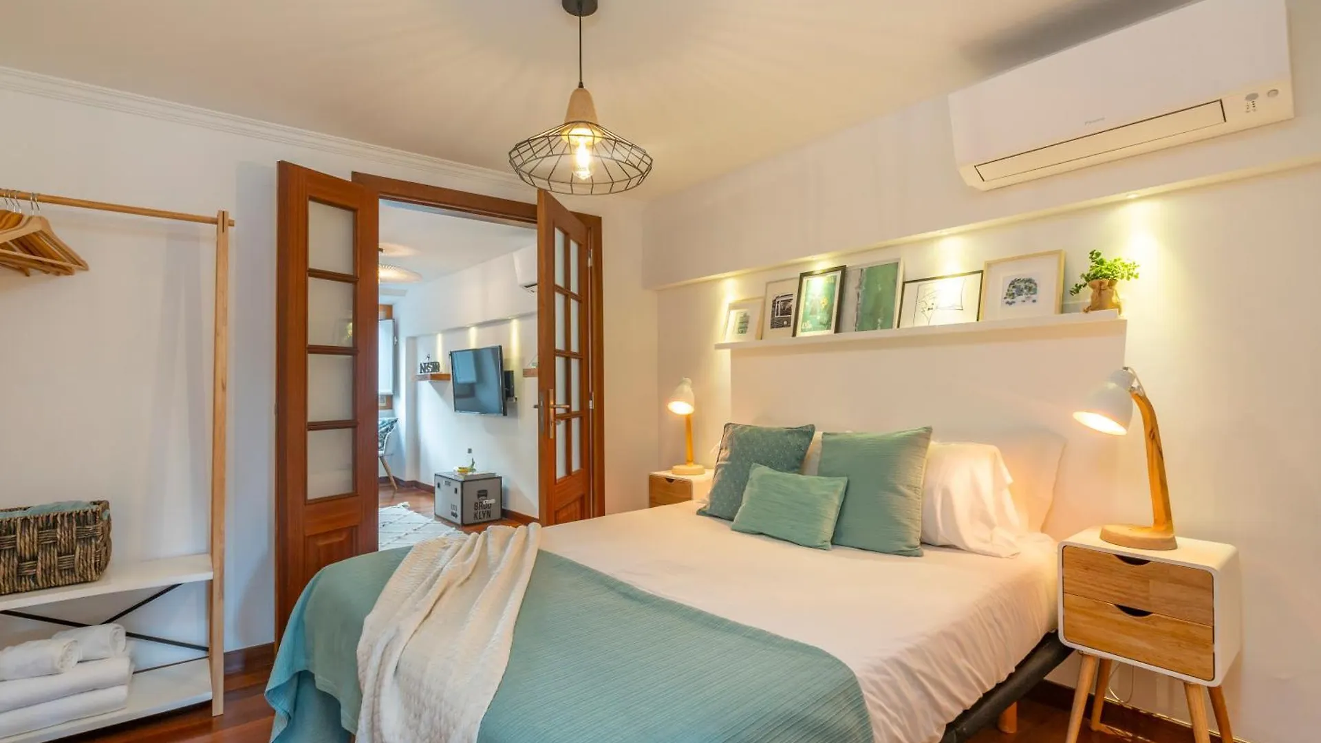Superb Apartments Overlooking Graça in Lisboa 0*,  Portugal