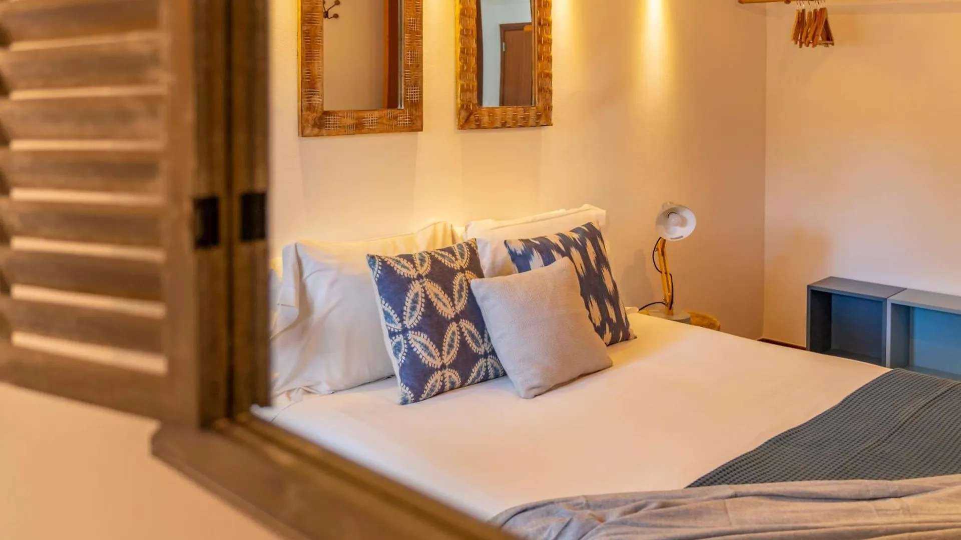Superb Apartments Overlooking Graça in Lisboa