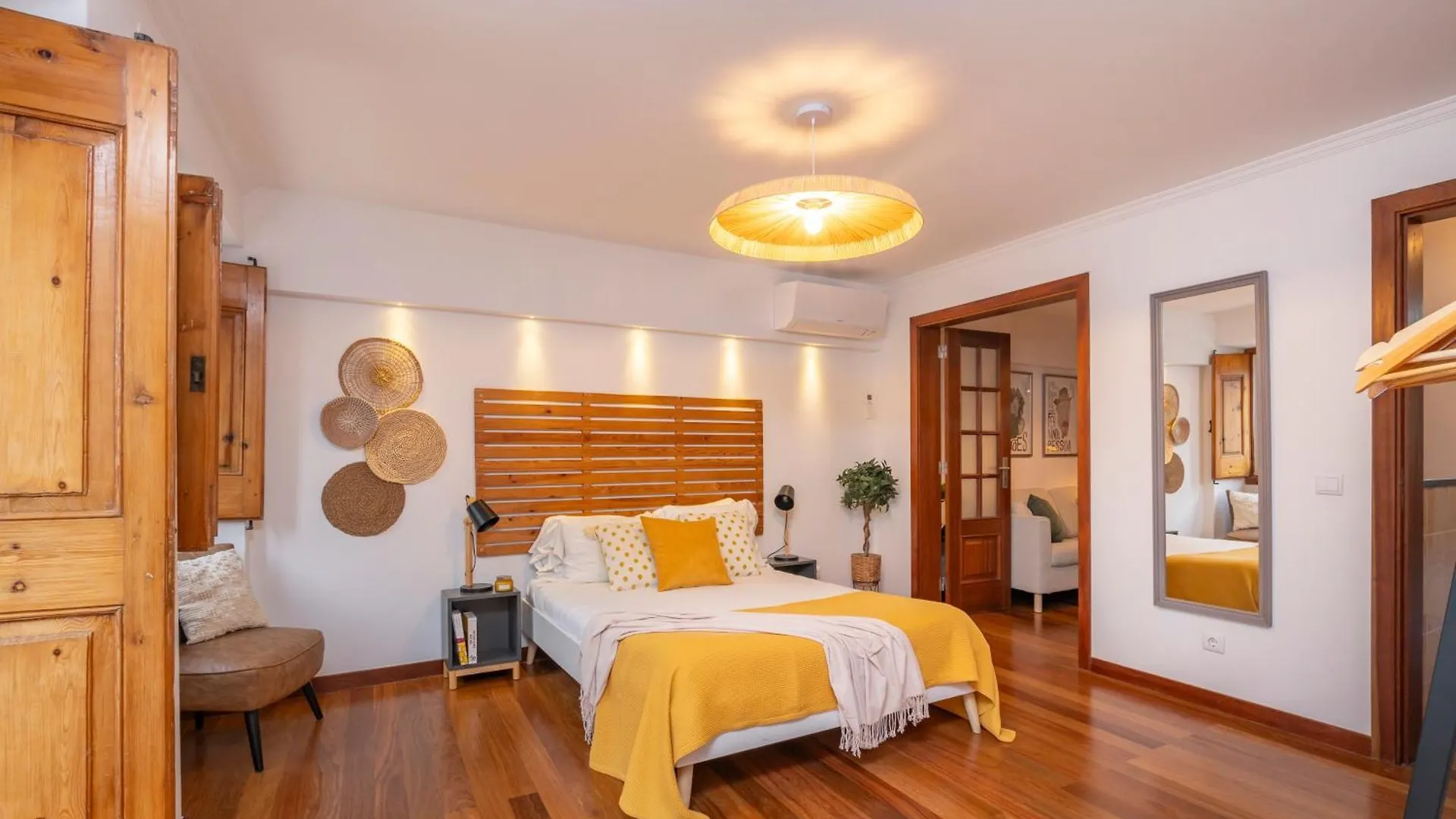 Superb Apartments Overlooking Graça in Lisboa 0*,