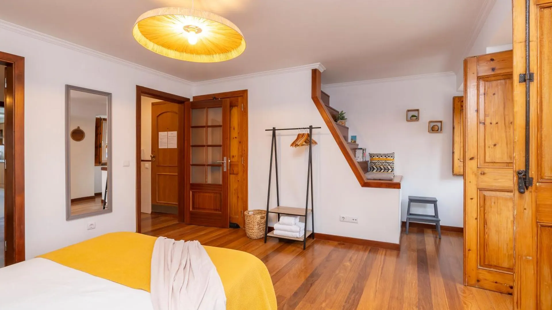 Superb Apartments Overlooking Graca In Lisbon