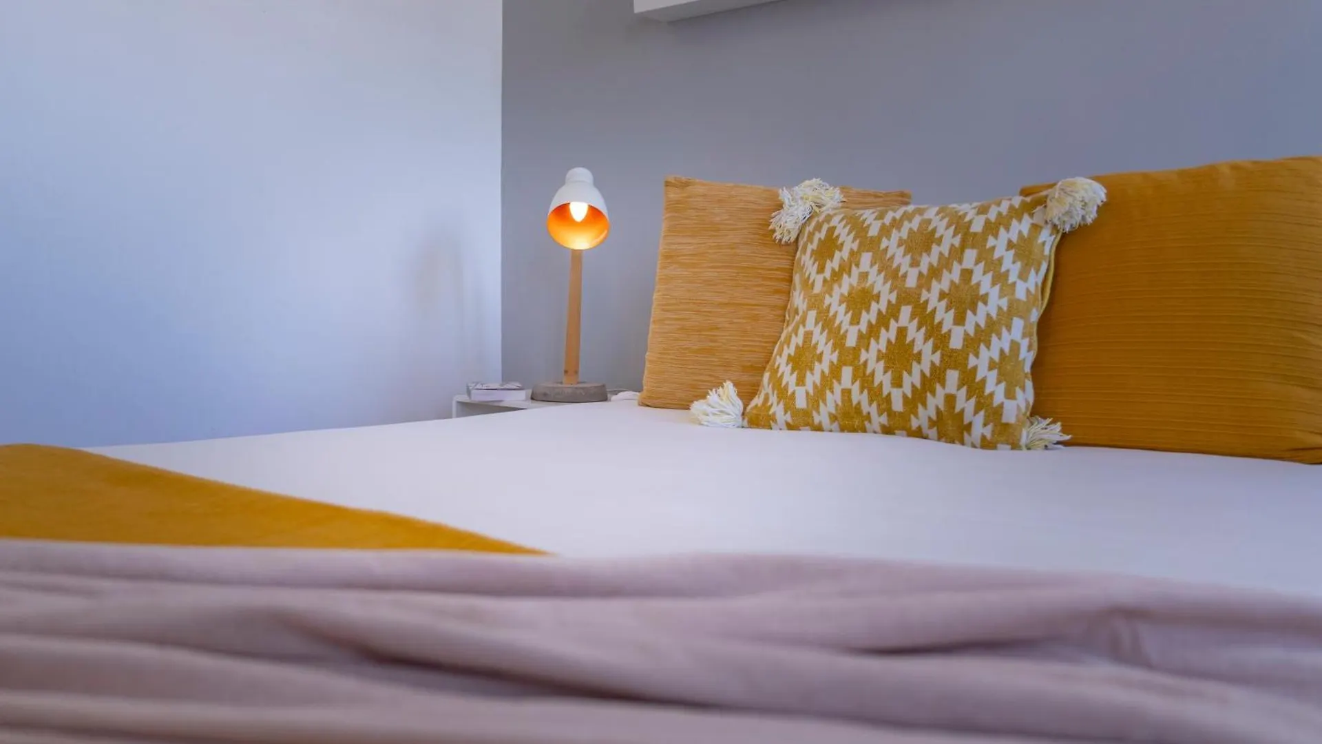 Superb Apartments Overlooking Graca In Lisbon